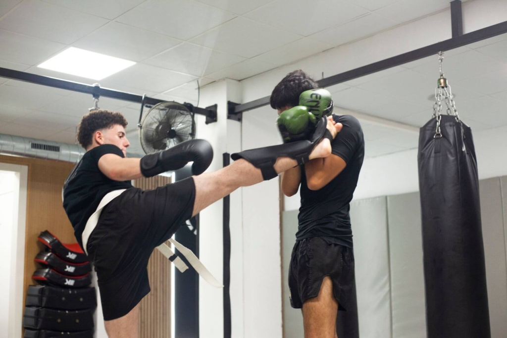 slider-5 clases de defensa personal sant marti clot